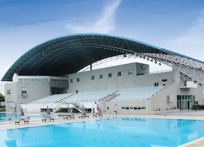 巴彦淖尔游泳馆网架